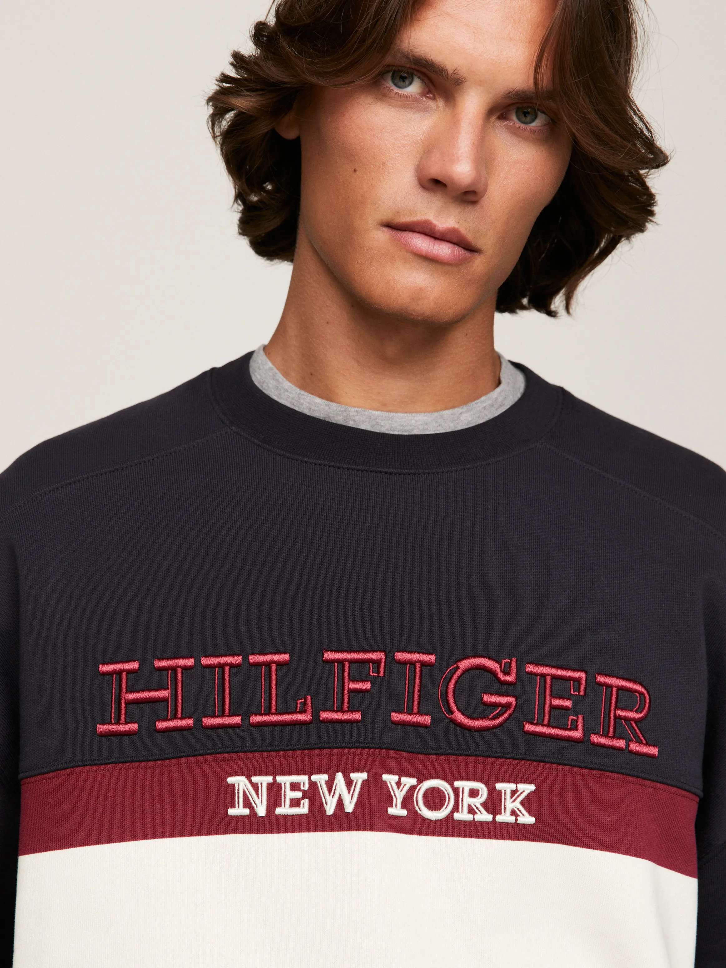 Monotype Colourblock Sweatshirt | Sweatshirts & Hoodies | Tommy Hilfiger