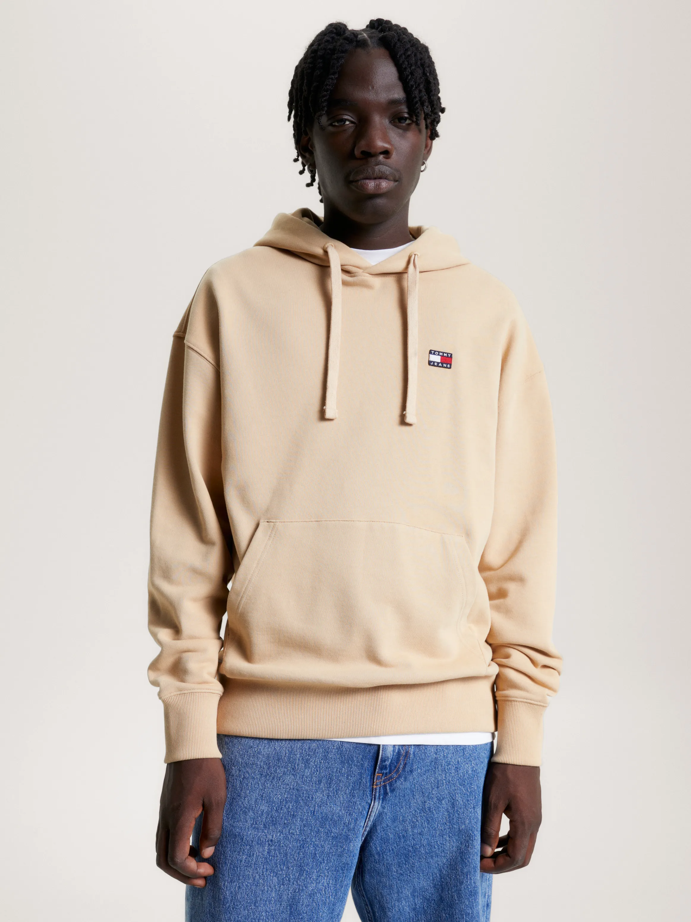 Relaxed Fit Badge Hoodie | Sweatshirts & Hoodies | Tommy Jeans